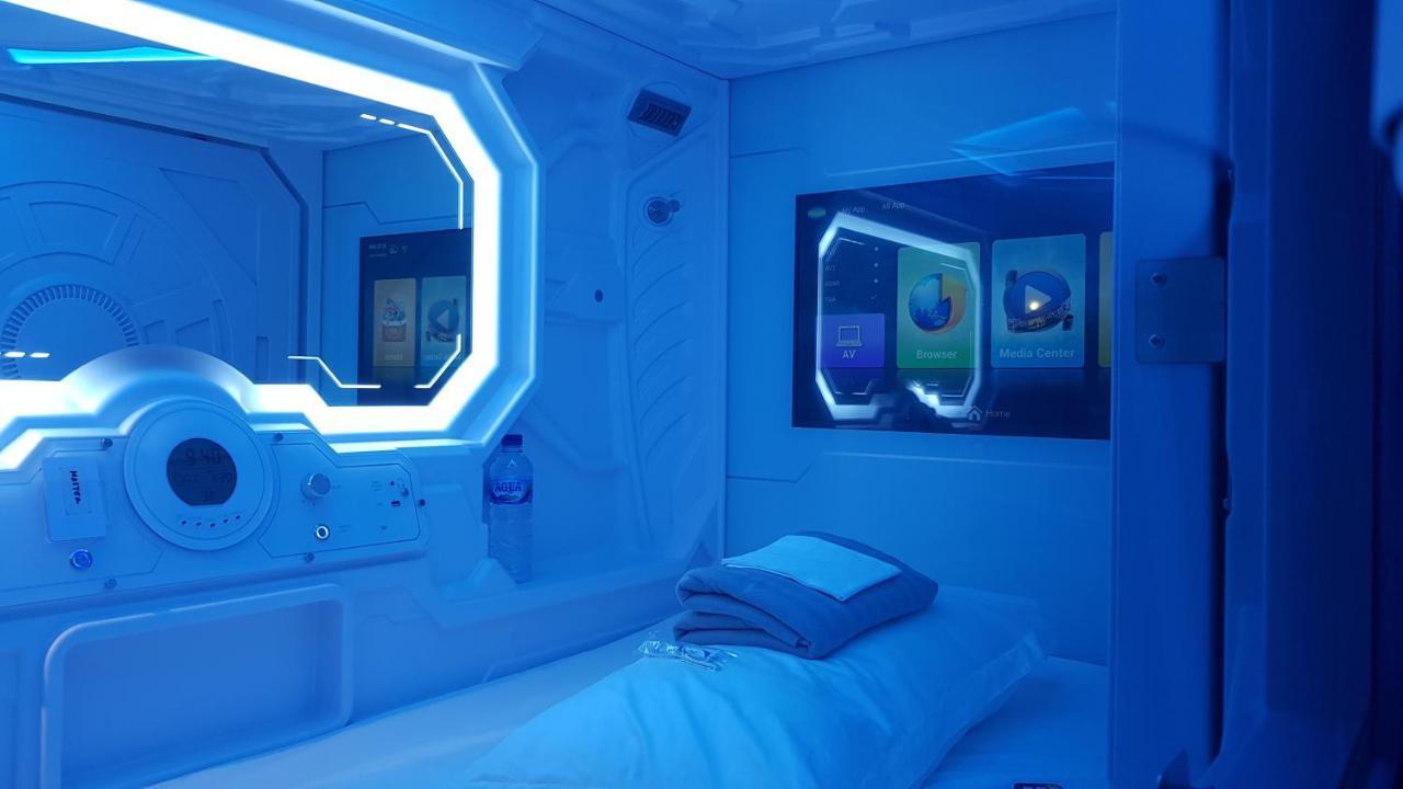 Apollo Capsule Hotel Ende Exteriér fotografie